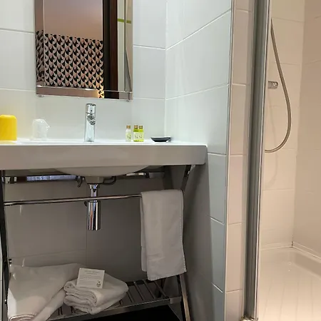 米拉诺酒店 3* 比亚里茨